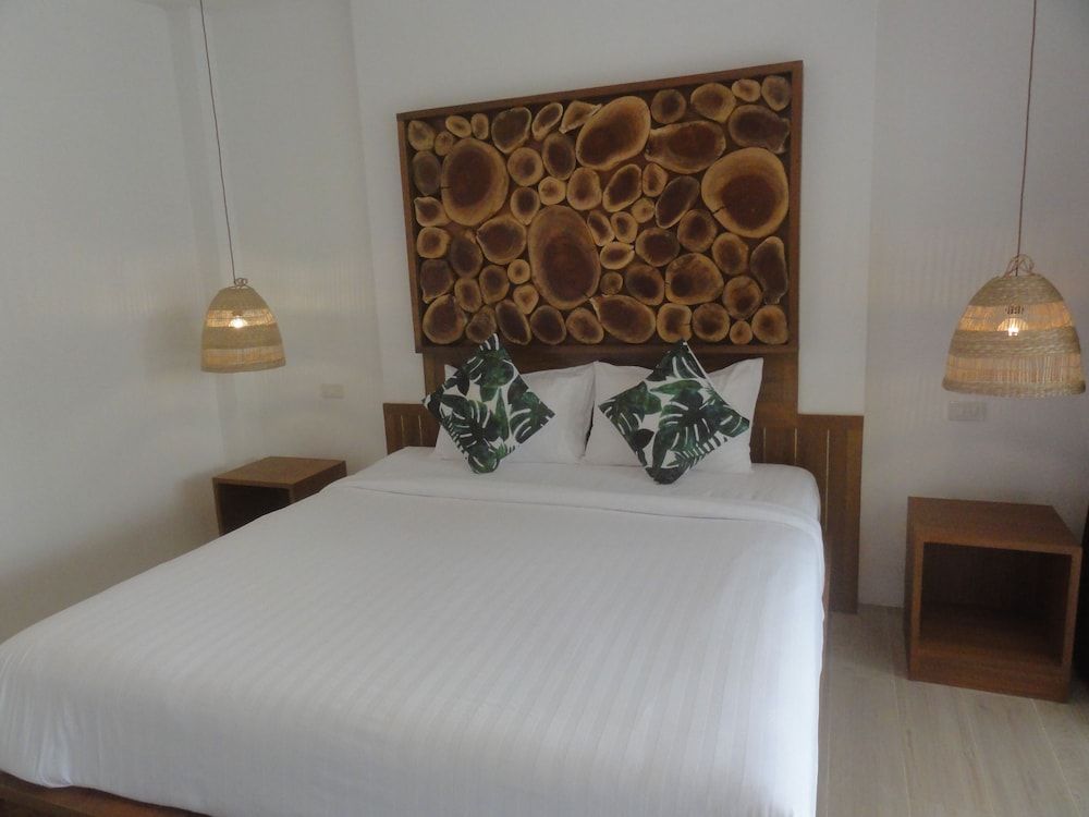 Deluxe Seaview Family Room With Balcony