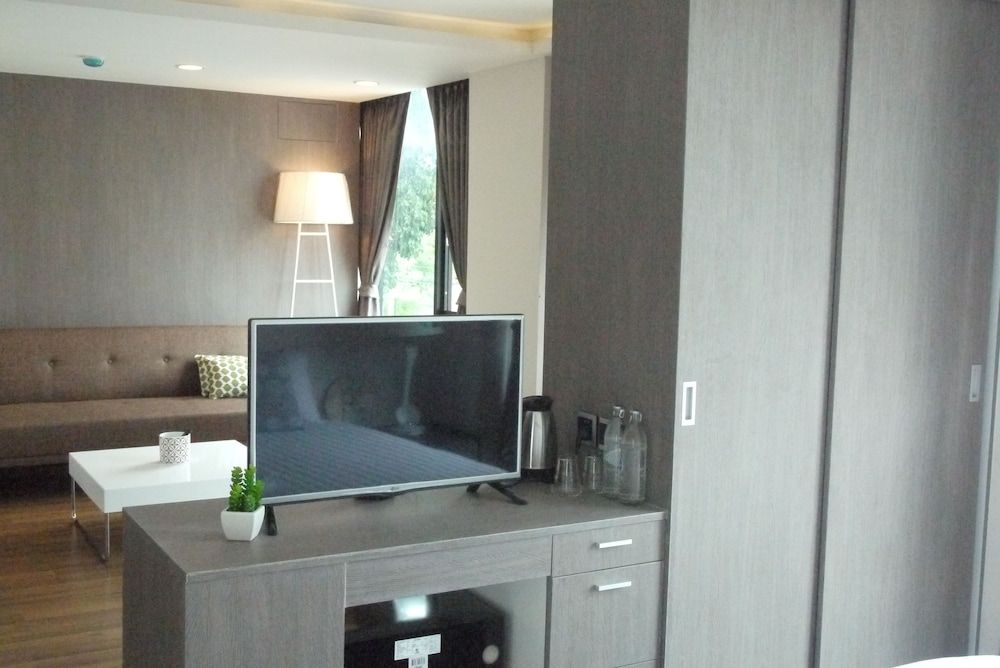 Fullrich Residence Premium Studio Suite 12