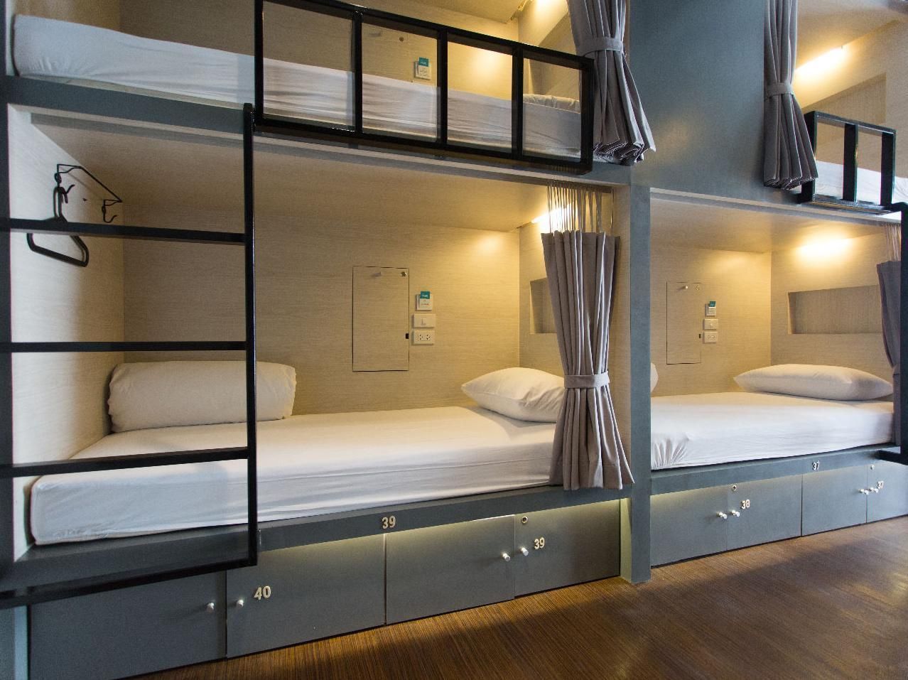 Capsule - Female Only