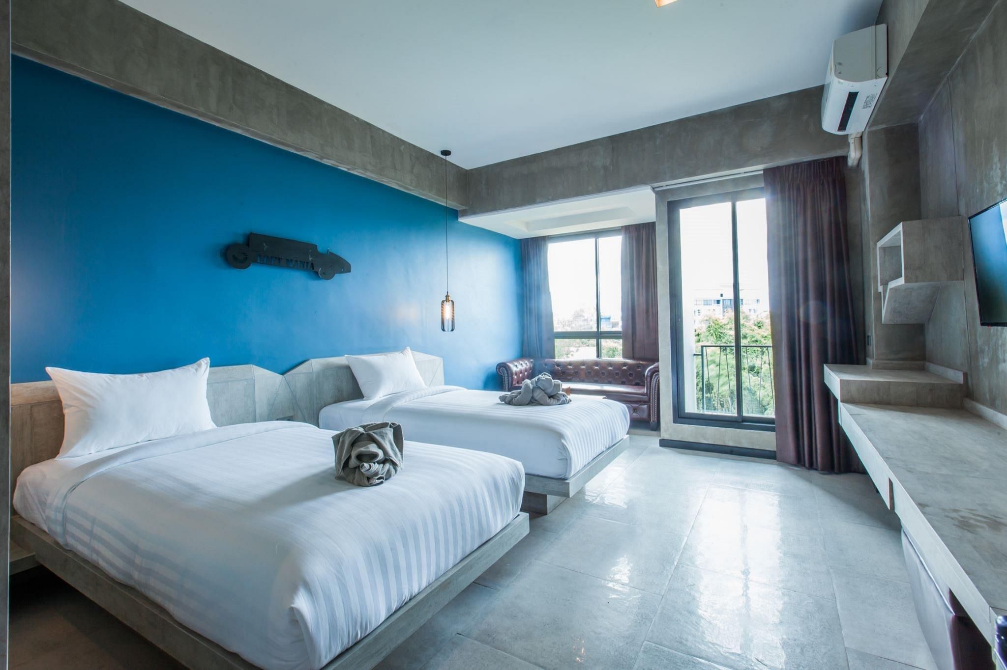 Loftmania Boutique Hotel Deluxe Twin 5