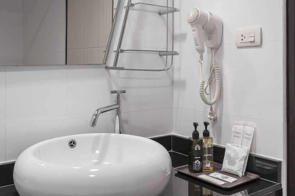 At115 by Rompo Mansion 1 Bedroom Suite Room Only 3