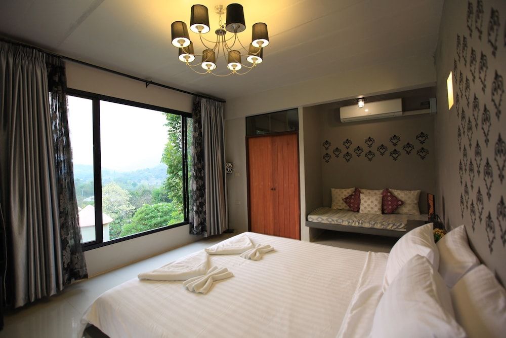 Hi - Scene Resort Deluxe Double Room 4