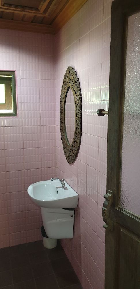 Wangnamkhao Resort Standard Bungalow, 2 Twin Beds 7