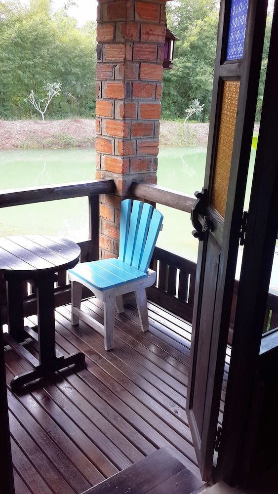 Wangnamkhao Resort Standard Bungalow, 2 Twin Beds 2