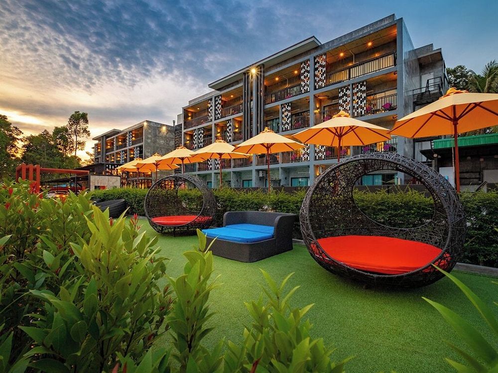 undefined Maneetel Krabi Beachfront 2