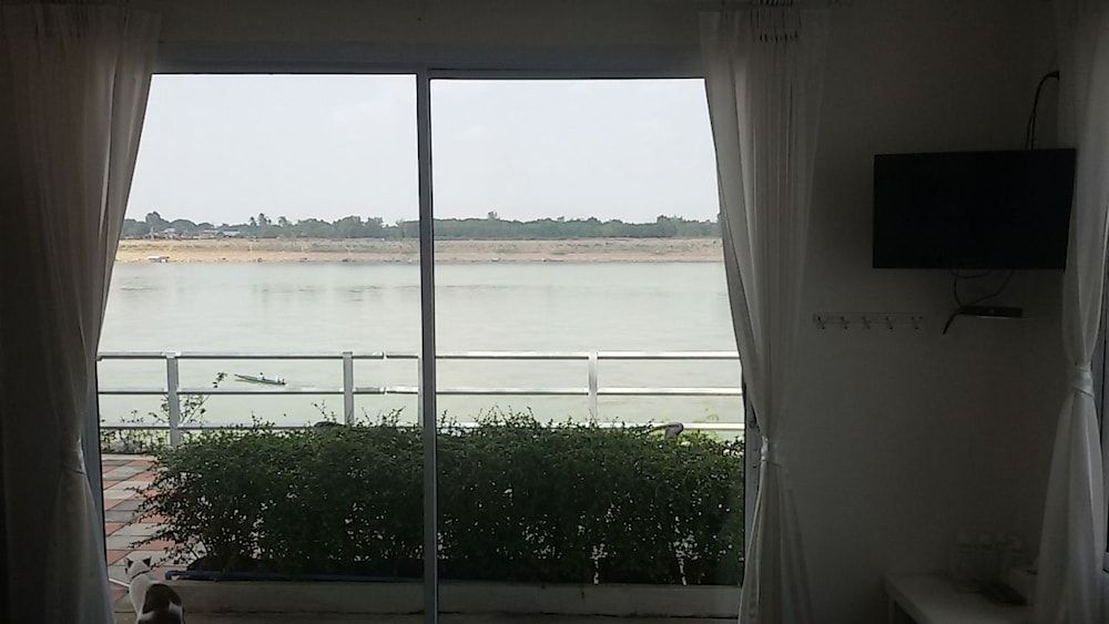 Aenguy Sabey Chiangkhan Homestay Deluxe 4 Persons (Poon Sin) 2