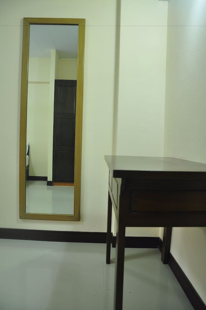 GreenHouse Standard Room 9