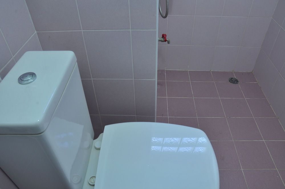 GreenHouse Standard Room 6