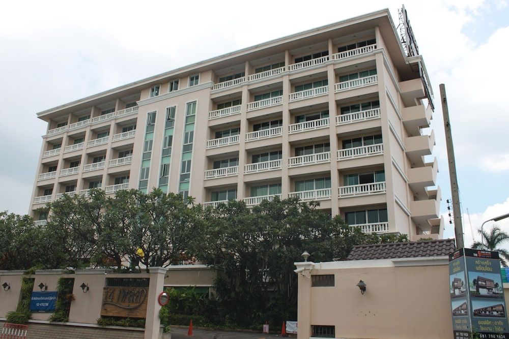 undefined 14 Place 9