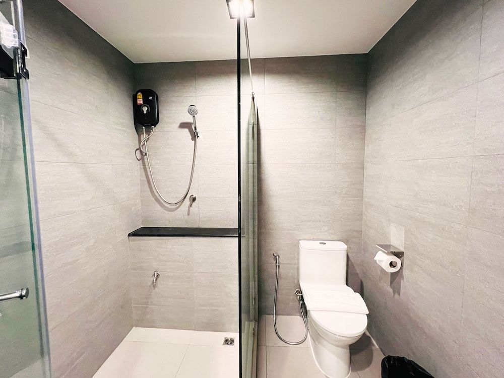 undefined 14 Place 10