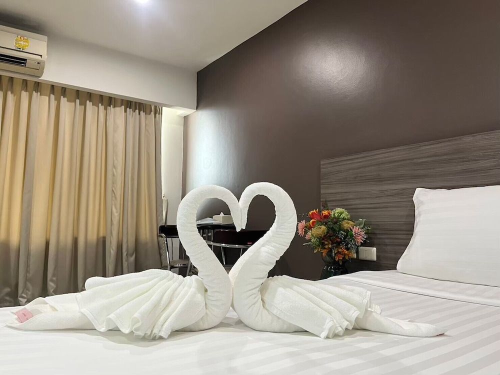 14 Place Deluxe Room