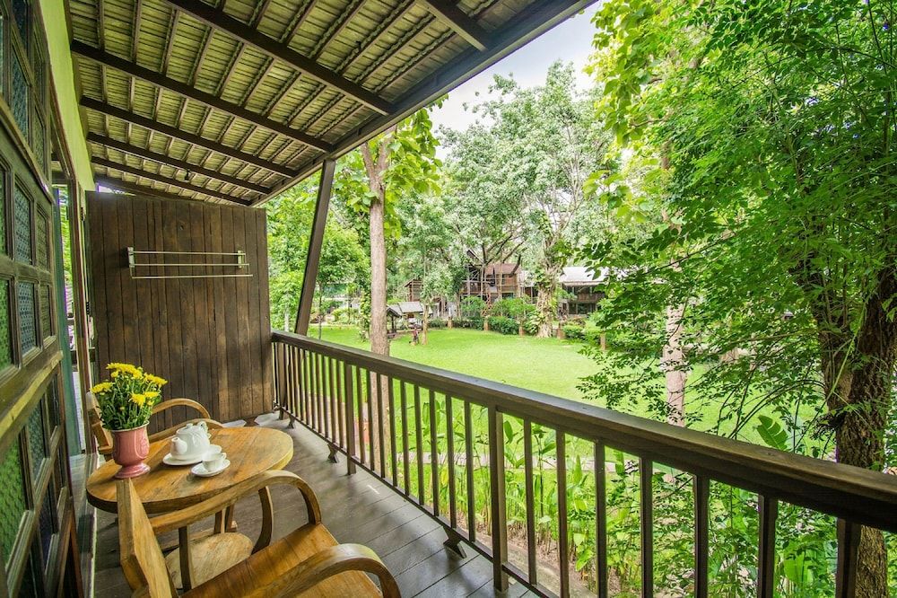 E-Outfitting Doikham Resort Deluxe Double or Twin Room 7