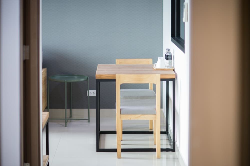 The Journey Hotel Deluxe Suite, 2 Bedrooms 6