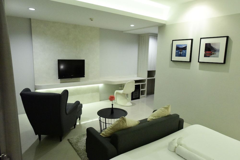 Trendy Hotel Deluxe Room, Balcony 6