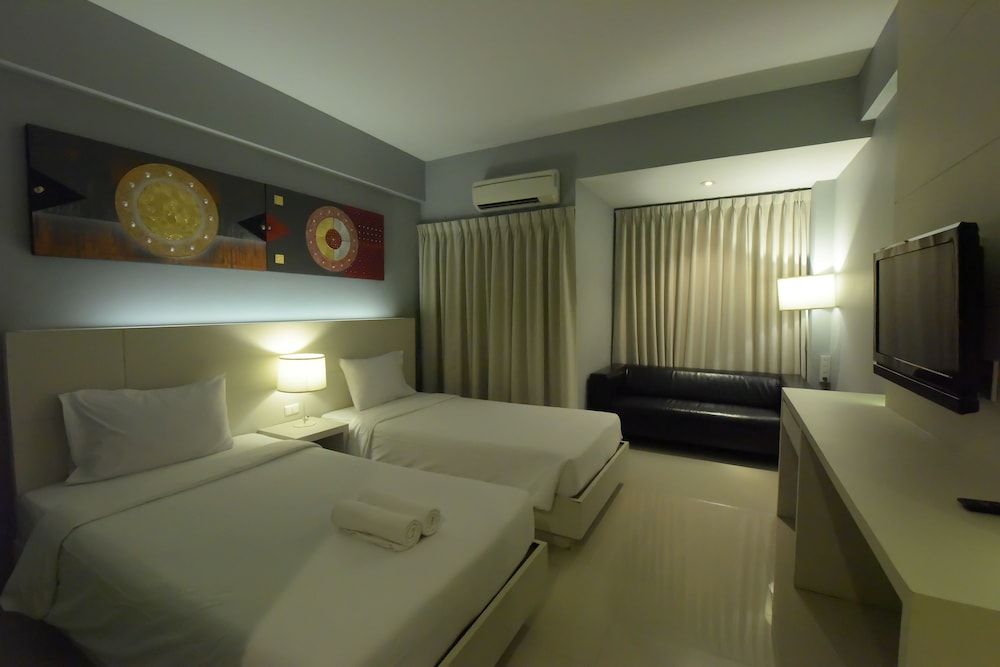 Trendy Hotel Superior Twin Room, Balcony 3