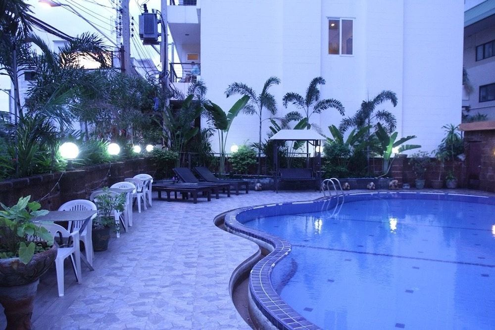 undefined Eurostar International Hotel 6