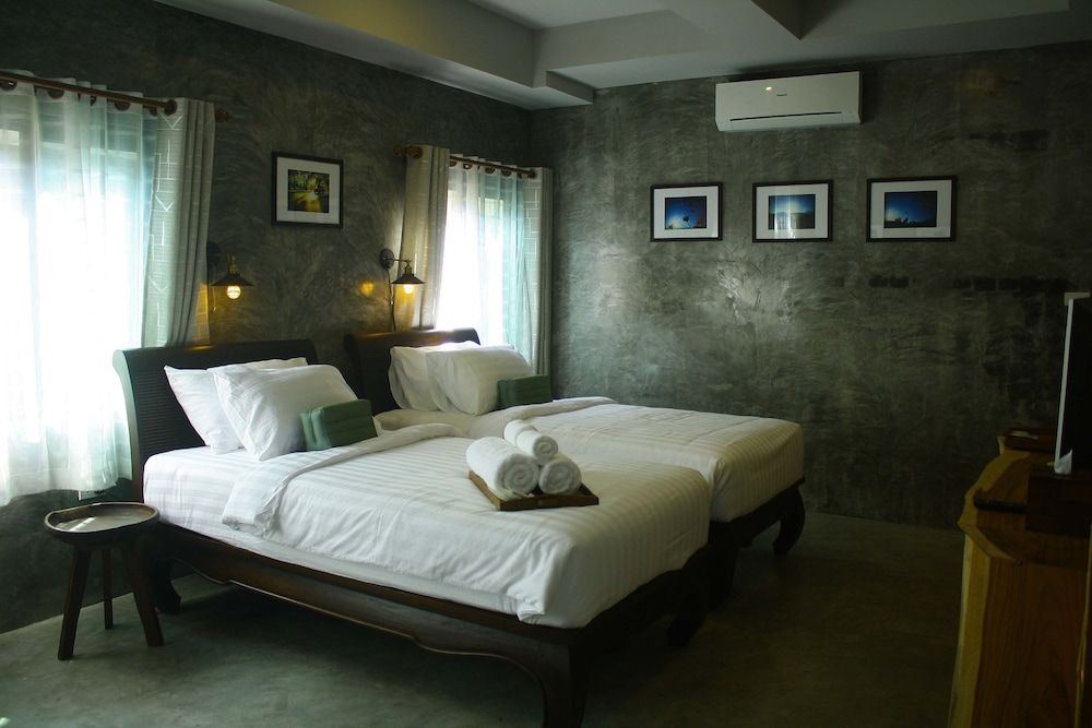 Arun Rawee Superior Twin Room 4