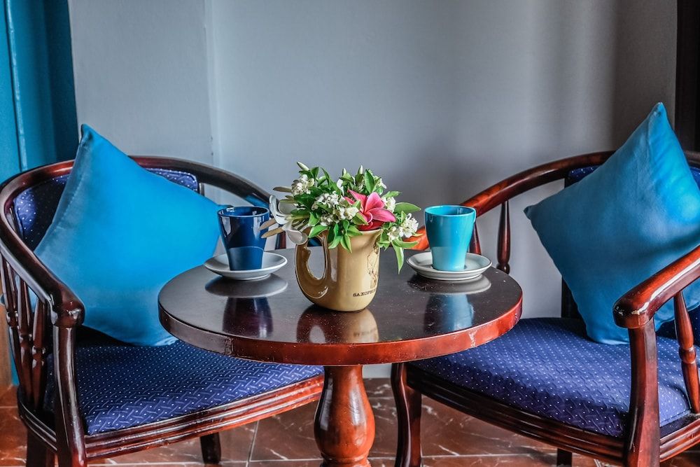 undefined Sugar and Spice Inn 9