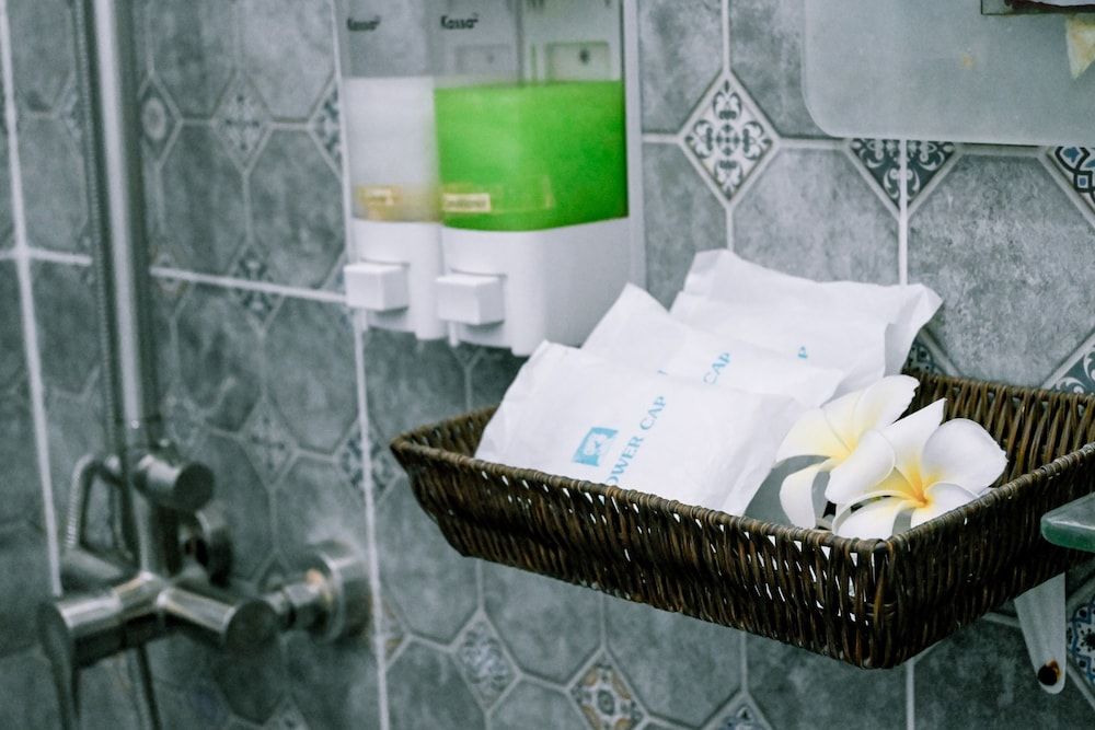 Sugar and Spice Inn Twin Room 13