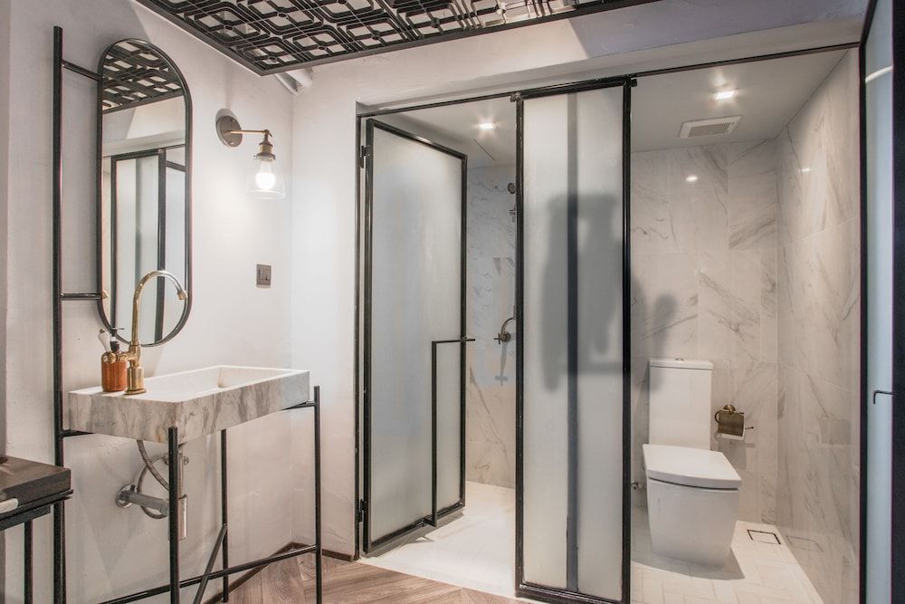 IR-ON Hotel Standard Twin Room 5