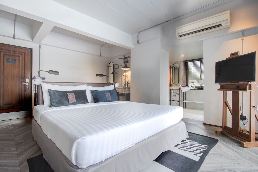 undefined IR-ON Hotel 2