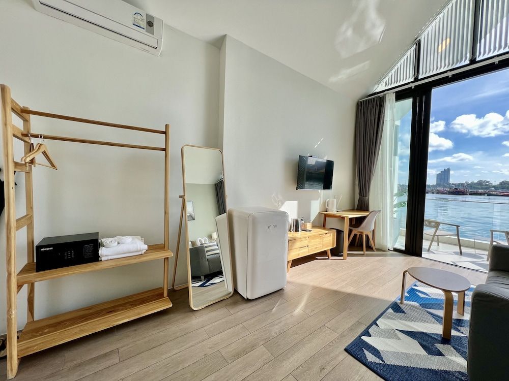 Baan Tah On The Sea 1 Bedroom Seaview Suite 17