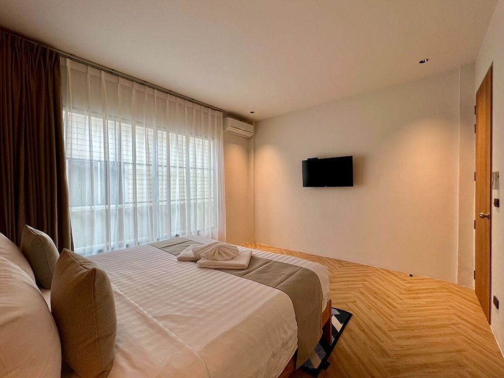 2 Bedroom Seaview Suite