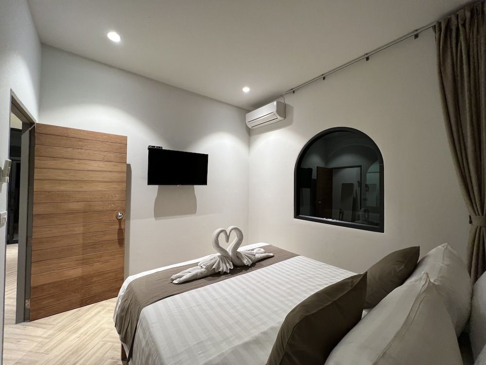 2 Bedroom Seaview Deluxe