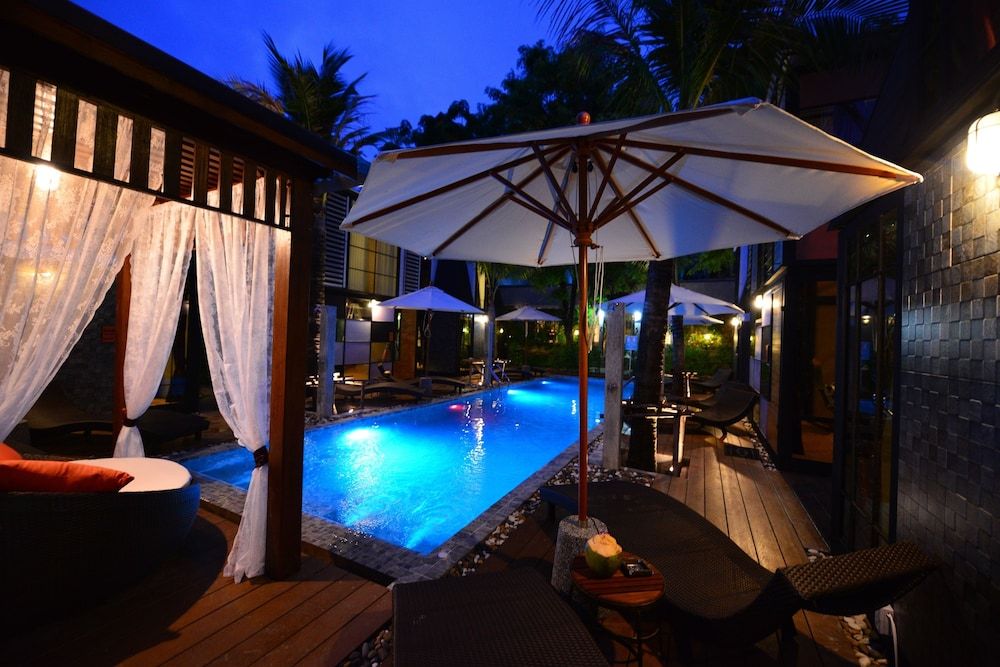 Bukit Pool Villas Double Room 11