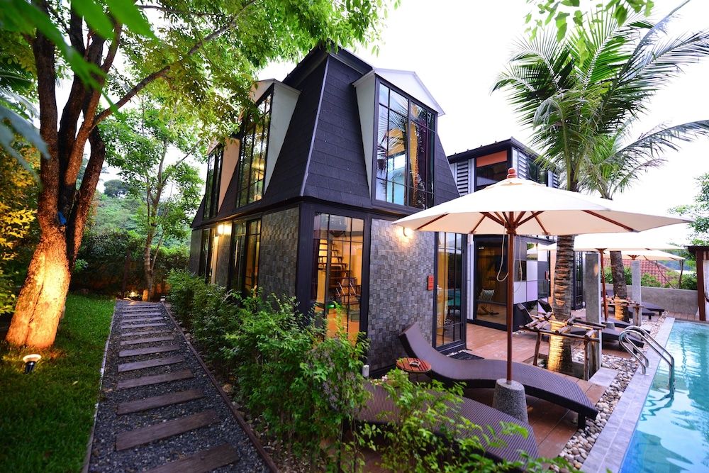 Bukit Pool Villas Double Room 5