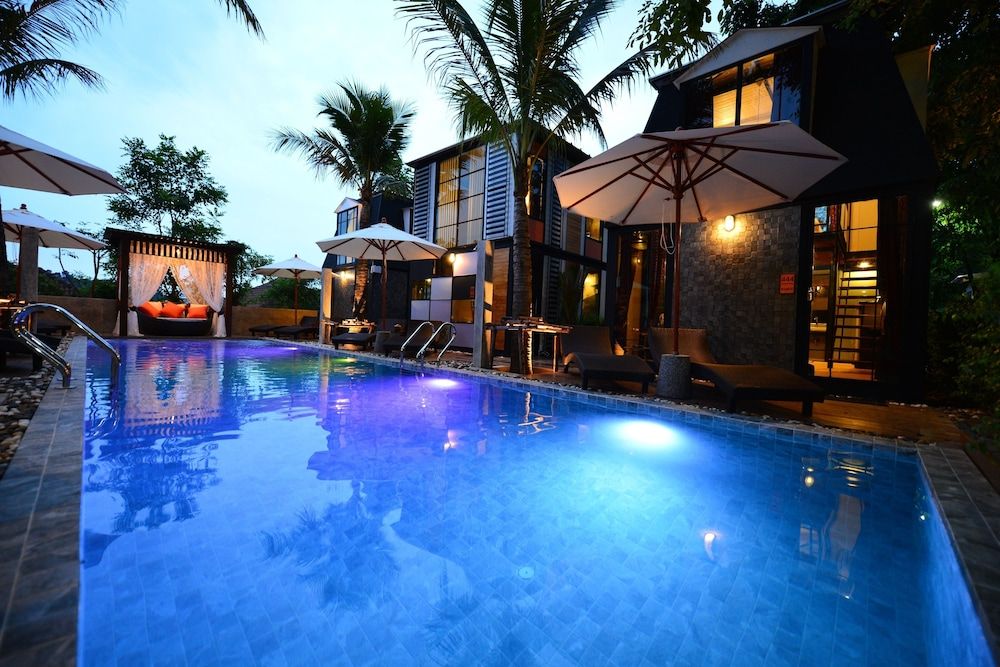 Bukit Pool Villas Double Room 3