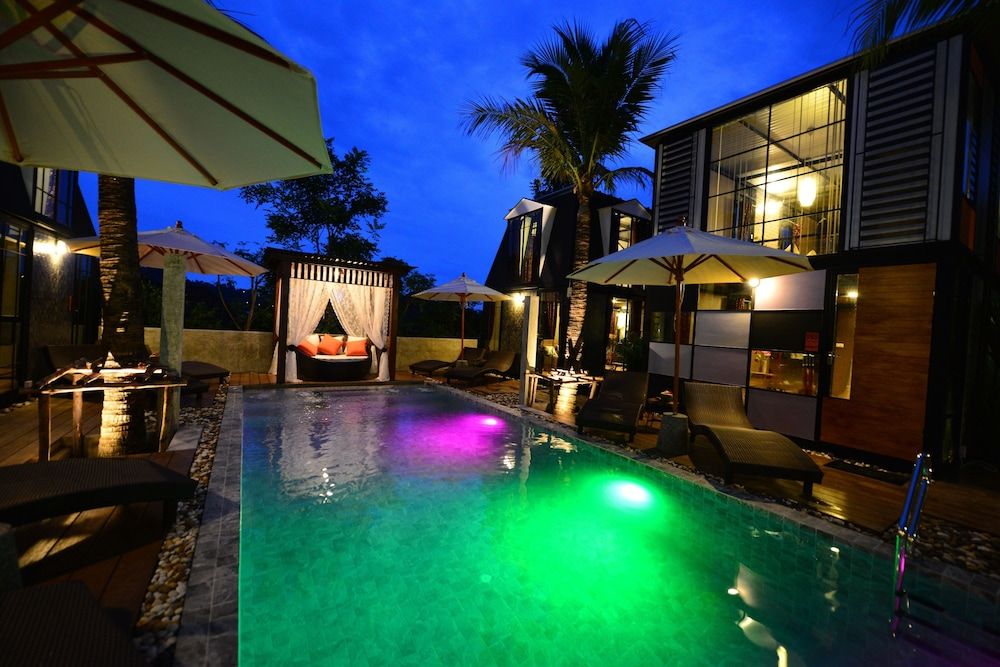 Bukit Pool Villas Double Room 13