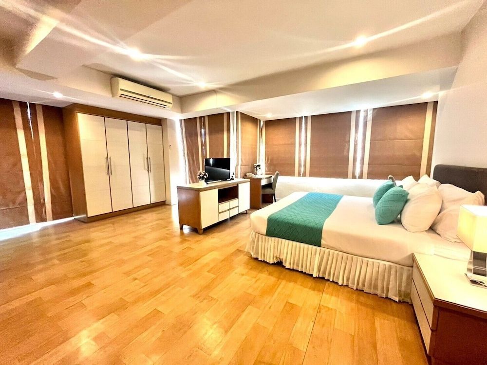 undefined Sky Place Serviced Apartment 7