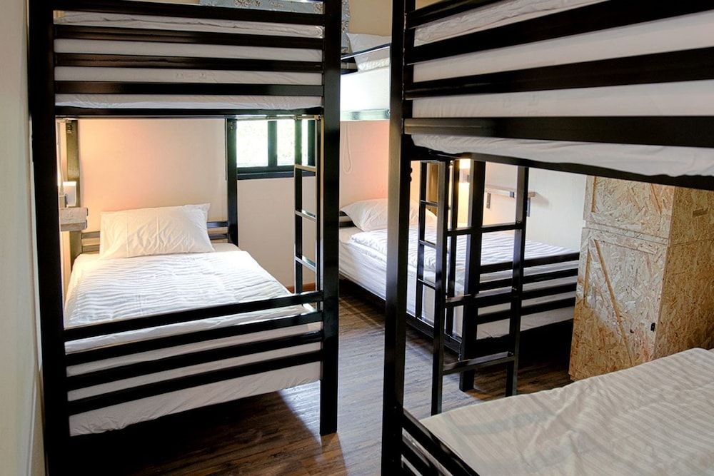 Doolay Beachfront Hostel Room, Mixed Dorm (4 Bed) 3