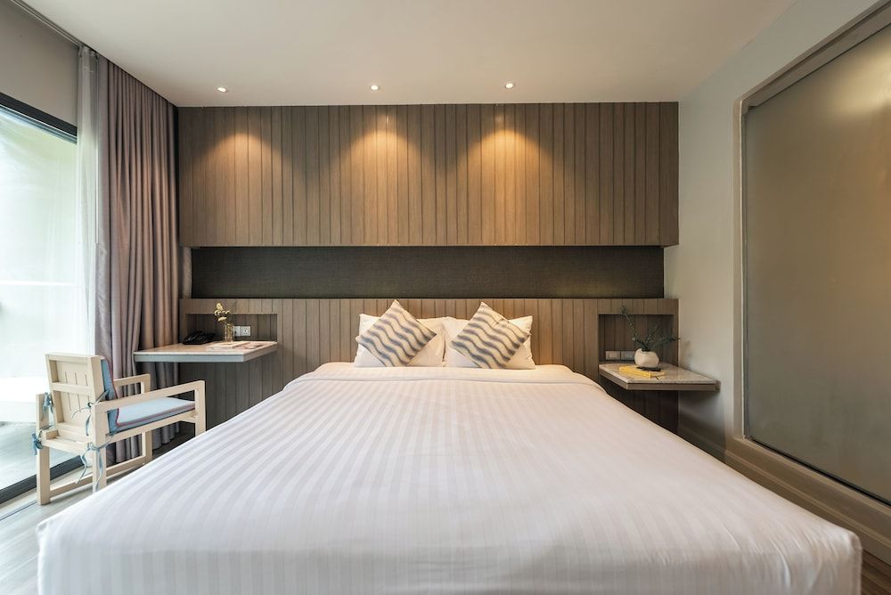 Hotel IKON Phuket Superior Room 5