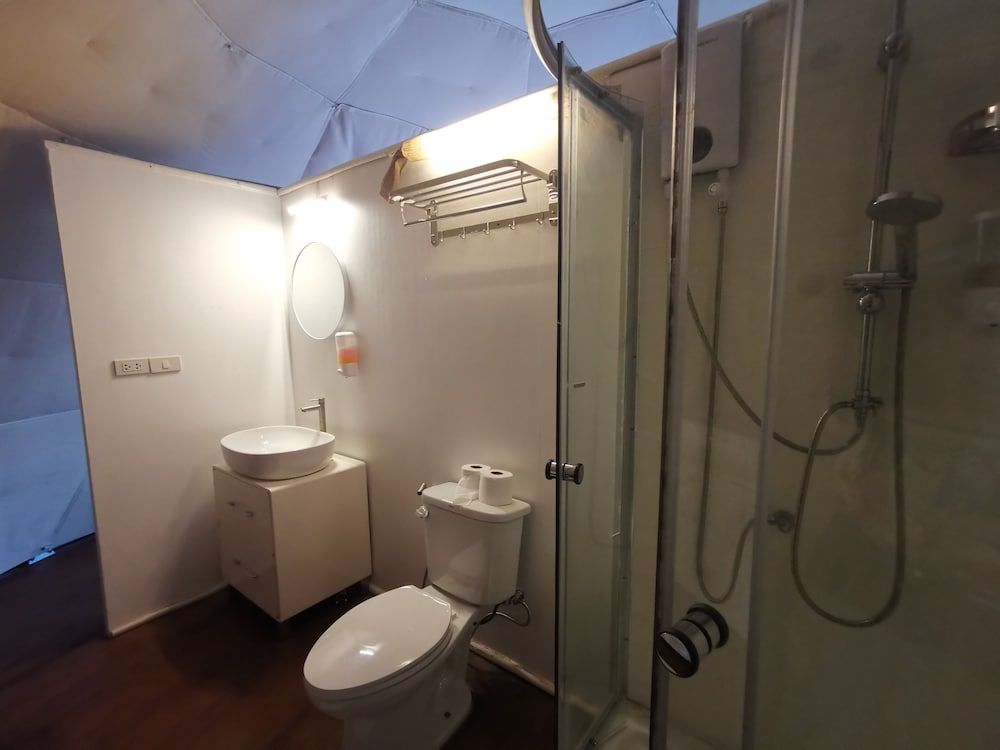 Eco Lanta Hideaway Beach Resort Deluxe Tent 5