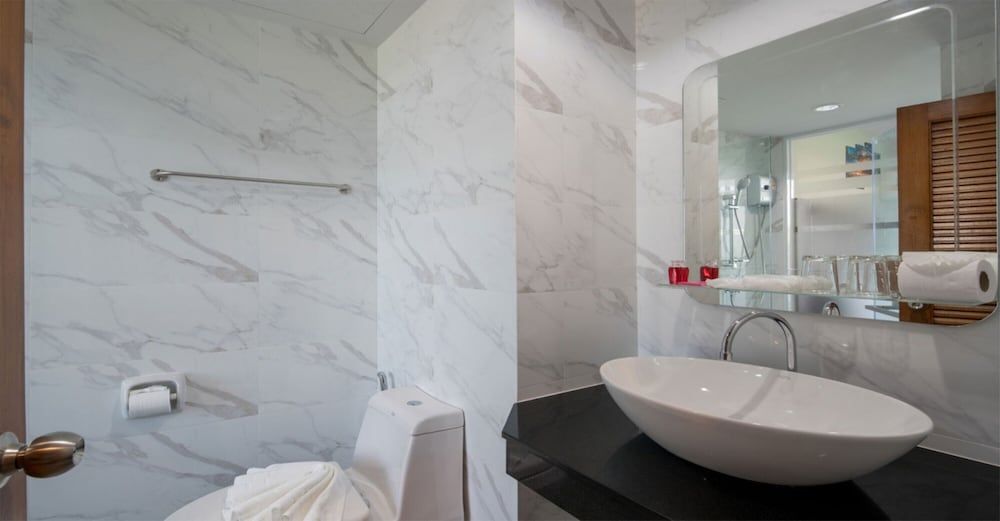 Peace Blue Naiharn Naturist Resort Phuket Superior Room - Twin Bed 4