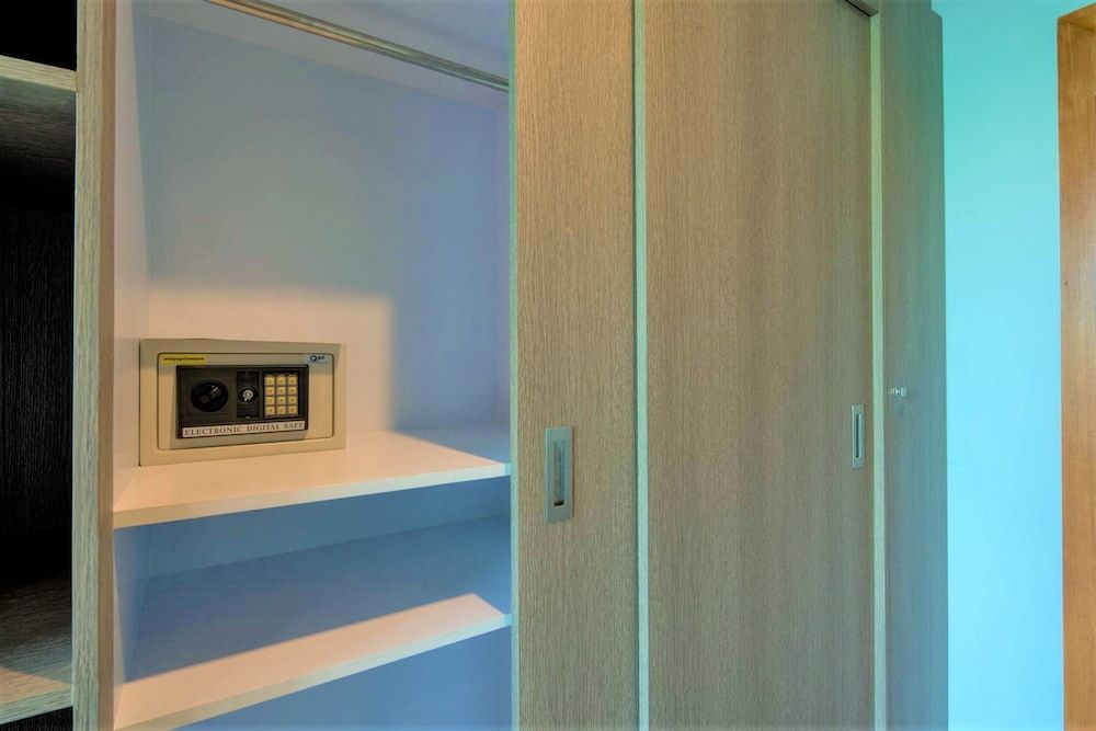 Peace Blue Naiharn Naturist Resort Phuket Superior Room - Twin Bed 6