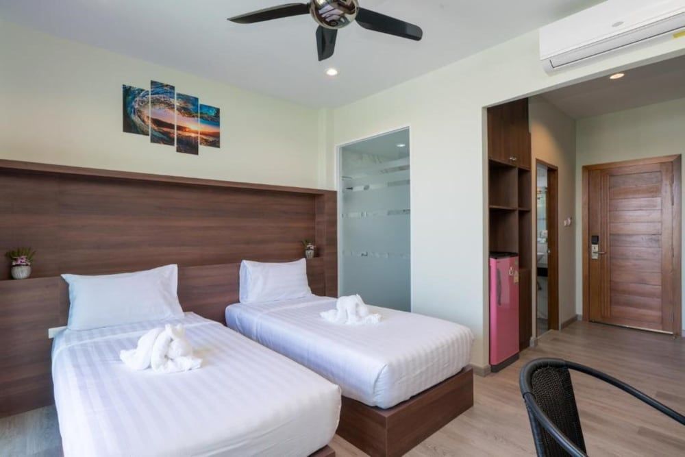 Peace Blue Naiharn Naturist Resort Phuket Superior Room - Twin Bed