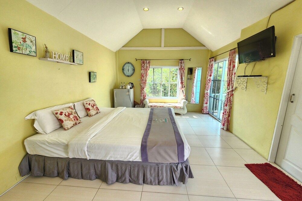 See Sky Resort Summer Sky 12