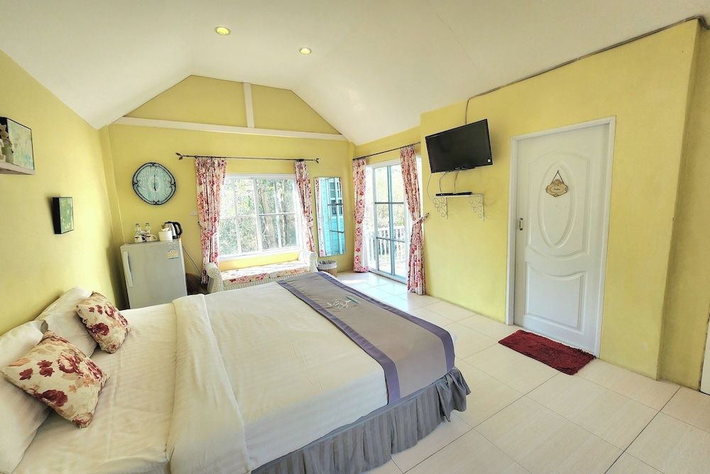 See Sky Resort Summer Sky 8