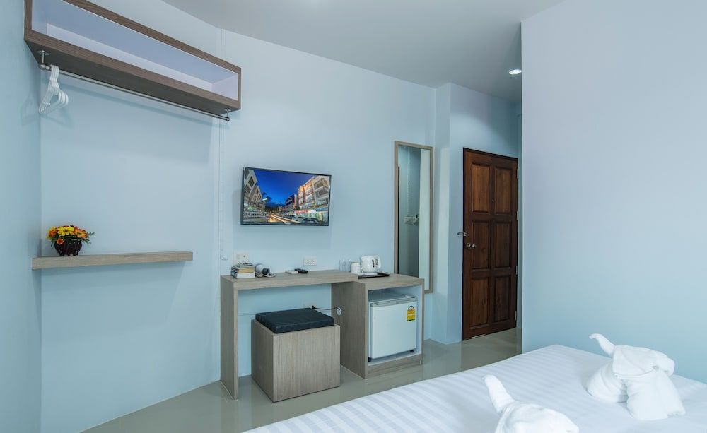 Lada Krabi Express Superior Double Room 7