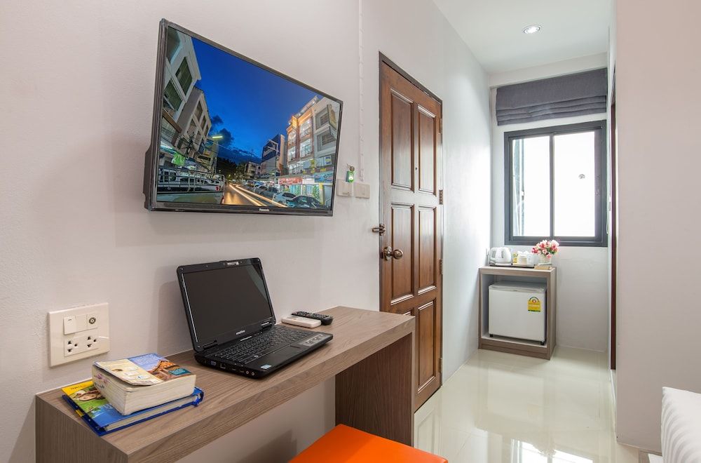 Lada Krabi Express Superior Double Room 6