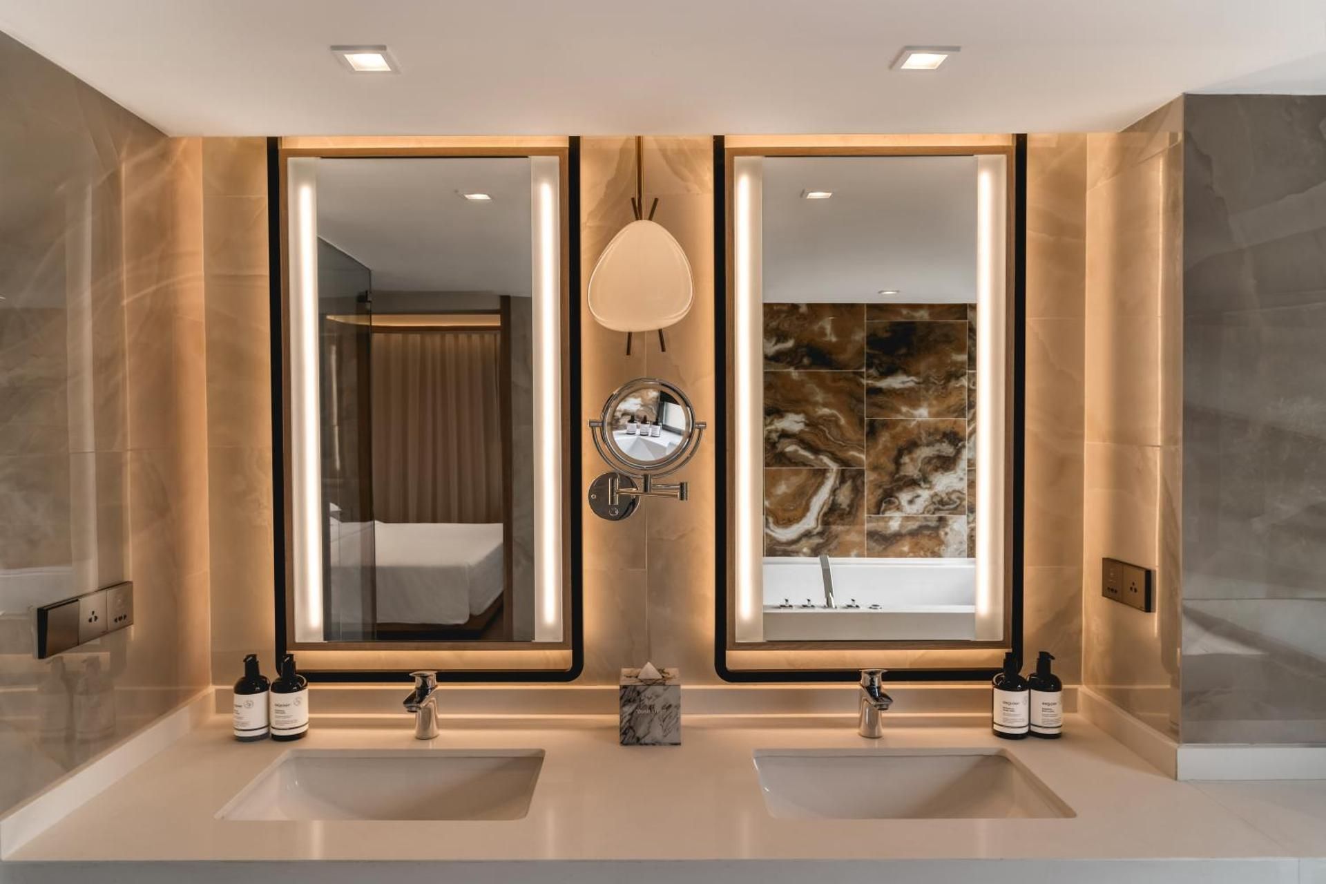 ClubOne Bedroom Suite