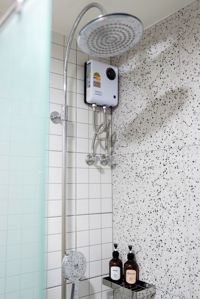 CA Hotel and Residence Phuket Grand Deluxe Twin Room 6