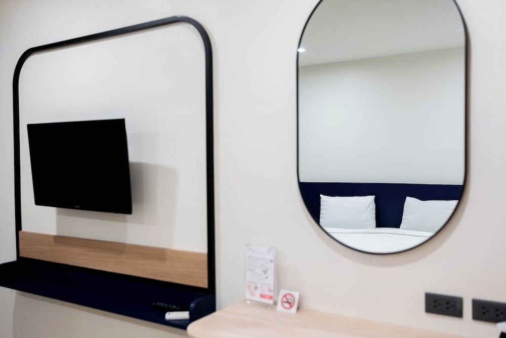 CA Hotel and Residence Phuket Deluxe Double Room 5