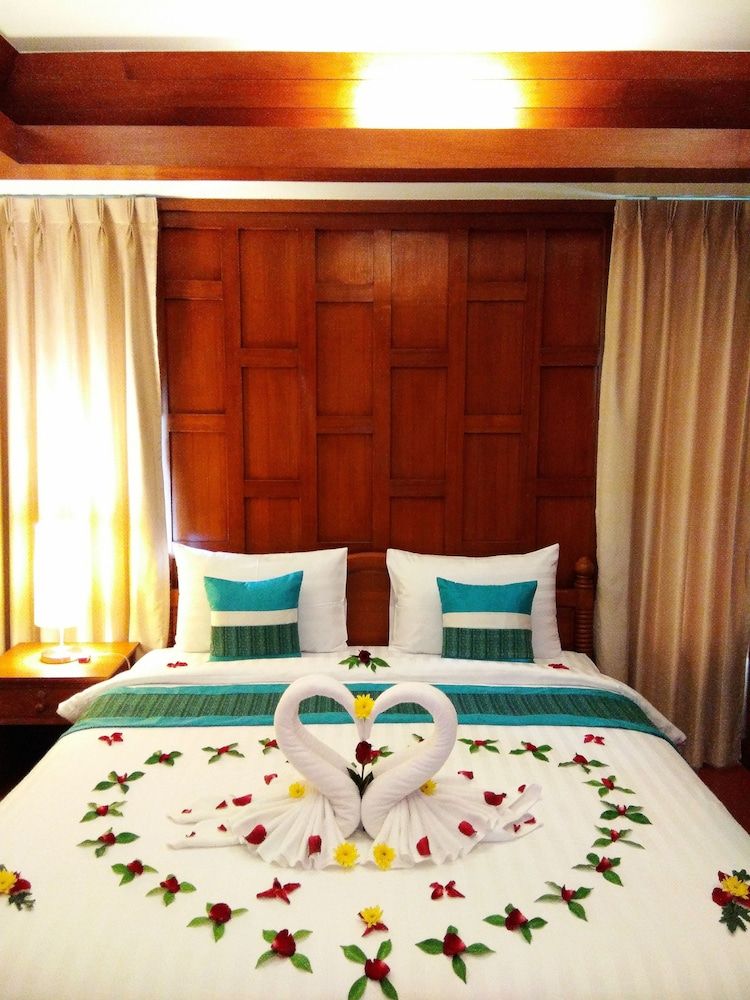 Deluxe Villa, 1 Bedroom, Pool Access, Pool View