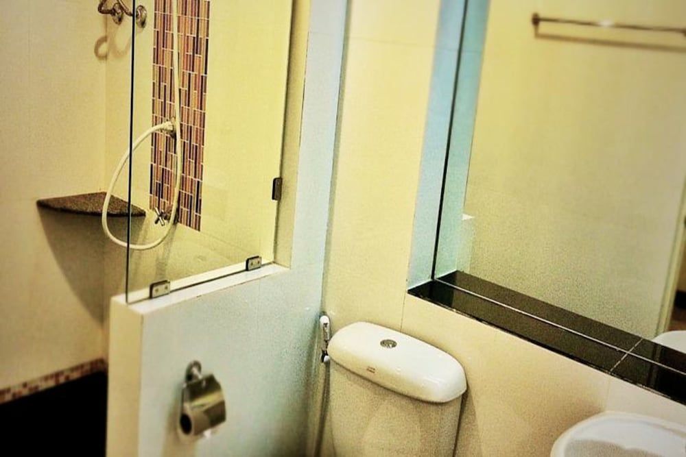 Le Luxe Residence Standard Double Room 7