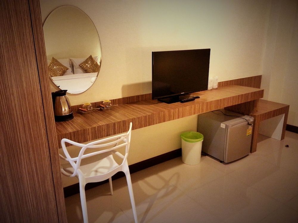 Le Luxe Residence Standard Double Room 9