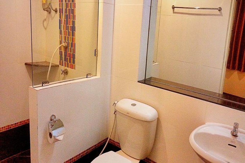 Le Luxe Residence Standard Double Room 6